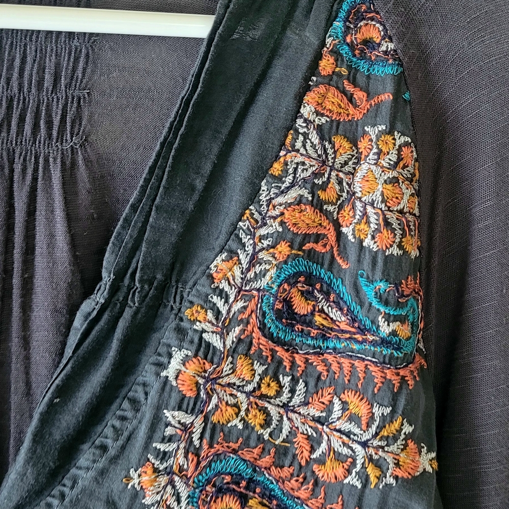 Burning Torch Anthro Silk Cotton Gray Paisley Embroidered Button Top Boho - Picture 6 of 12